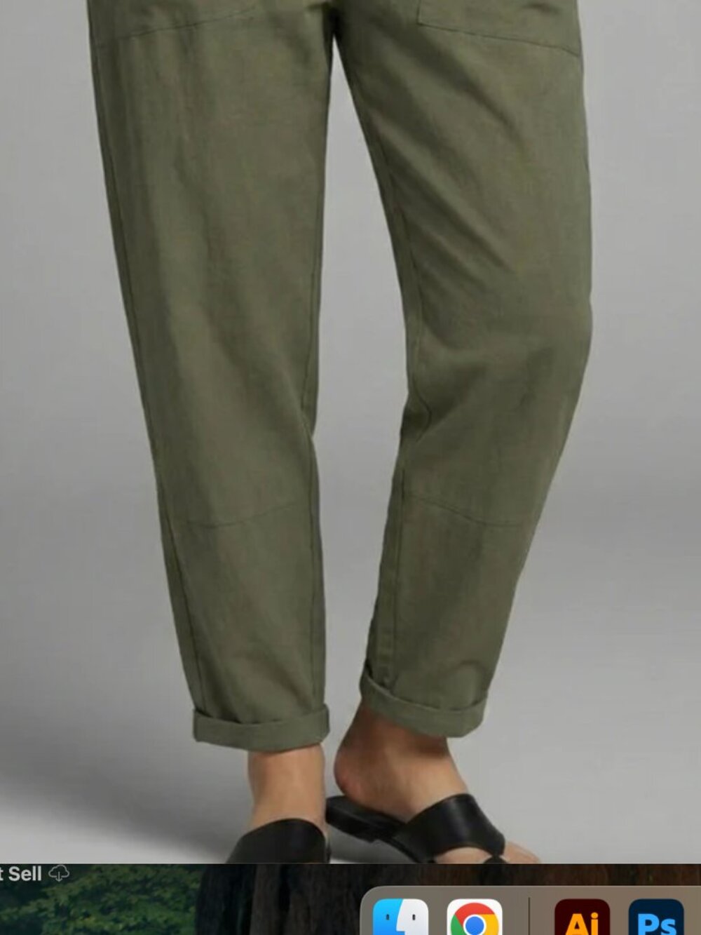 Woman's ankle length Trousers